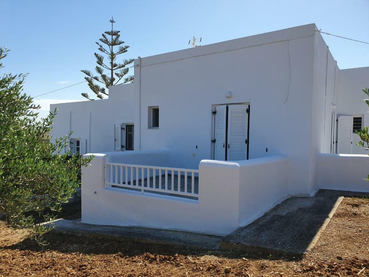 Anthoula'S Sea View Apartment Piso Livadi Exterior foto